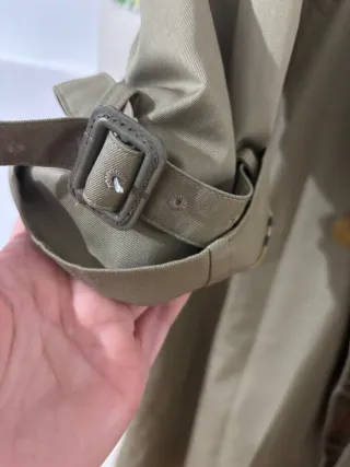 Gabardina Burberry caqui Clásica