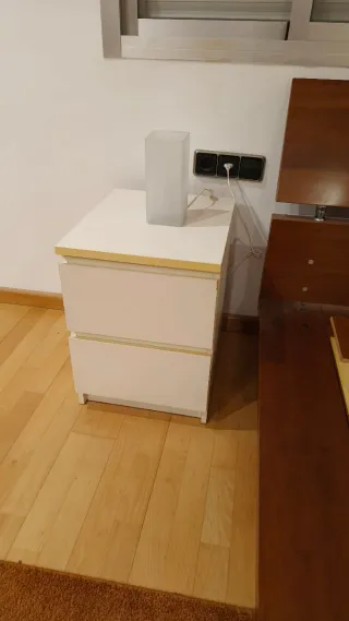 2 Mesitas de noche blanco madera