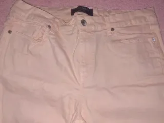 Pantalón mujer T 46. Medidas en descripción