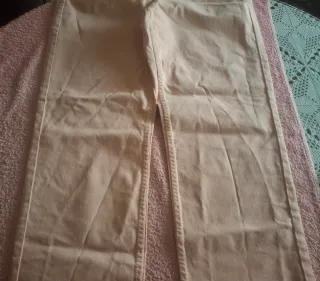 Pantalón mujer T 46. Medidas en descripción