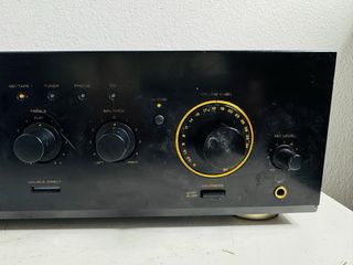 Amplificador Estéreo TEAC A-R600 para Reparar