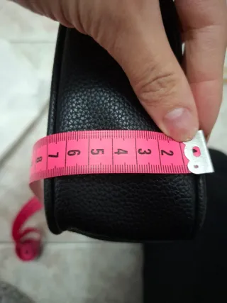 Borsa Gaëlle Paris nera con tracolla oro