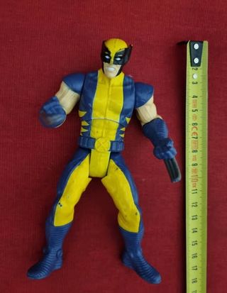 Action Figure Wolverine Hasbro Marvel 2012