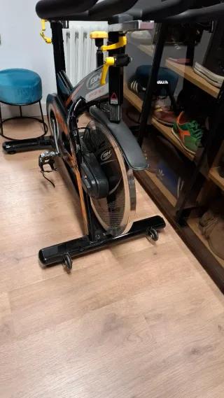 Bicicleta Estática BH Hi-Power