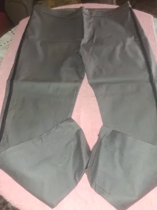 Pantalón Talla 58 Gris Nuevo. Ver medidas