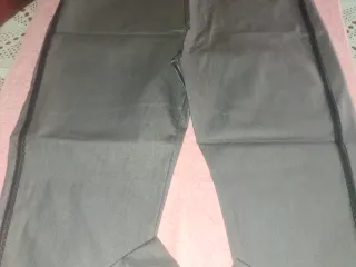 Pantalón Talla 58 Gris Nuevo. Ver medidas