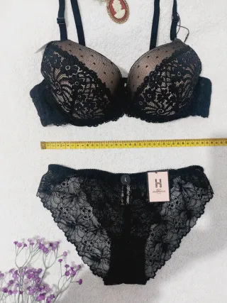 Conjunto Lencería Encaje Negro y Nude 105C