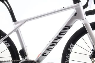 Canyon Endurace CF Di2 12V (carretera) t.48 Reacondicionada