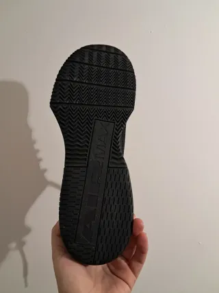 T45 Nike Air Max Alpha Trainer 6  Negras