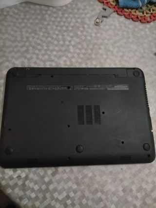 Portátil HP 250 G3  4GB RAM disco du450 GB