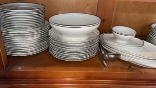 Vajilla Irabia Completa Porcelana Blanca y Plata