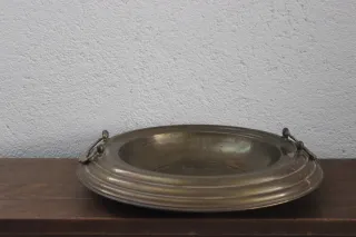 Brasero antiguo de metálico con asas