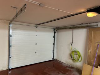 Puertas de garaje automáticas Puertas seccionales.