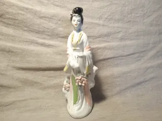 Figura de porcelana – Geisha / Gheisa oriental