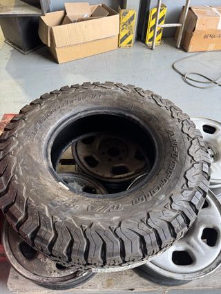 2 Neumáticos Bf Goodrich 265/75 R16 119/116R