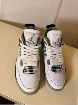 Jordan 4 Retro Seafoam Talla 38