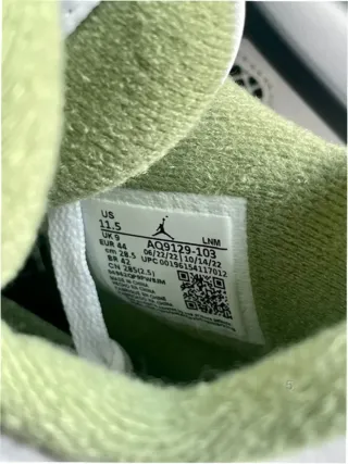 Jordan 4 Retro Seafoam Talla 44