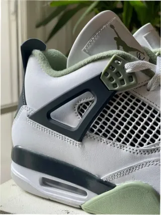 Jordan 4 Retro Seafoam Talla 44