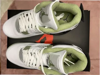 Jordan 4 Retro Seafoam Talla 44