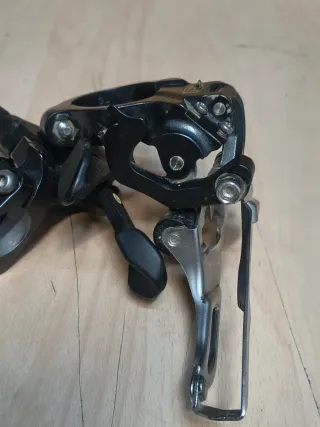 Shimano Deore Pulsador y Desviador