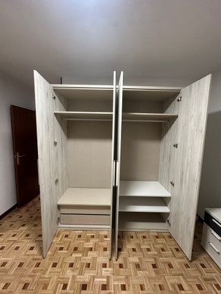 Muebles dormitorio: cabecero y mesitas
