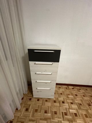 Muebles dormitorio: cabecero y mesitas