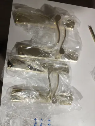 2 juegos Manivelas Doradas Nuevas