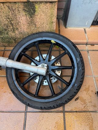 Llanta y horquilla delantera Piaggio Liberty