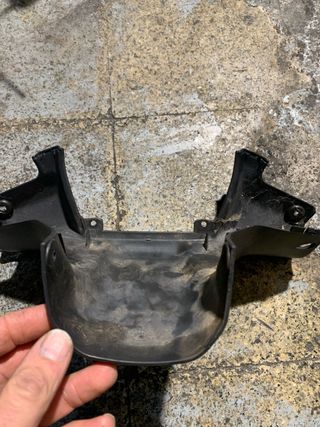 Tapa Cuentakilómetros Yamaha Aerox Negra