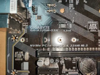 Placa Base Gigabyte GA-A320M-S2H AM4