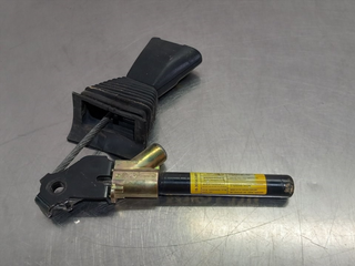 ENGANCHE CINTURON DELANTERO DERECHO OPEL FRONTERA