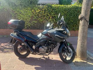 Suzuki V-Strom Moto Trail