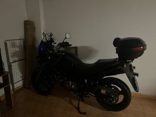 Suzuki V-Strom Moto Trail