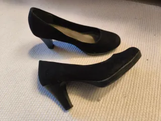 Zapatos de tacón negros