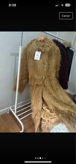 Abrigo largo efecto pelo Zara Studio € NEGOCIABLE