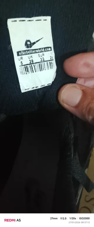 Zapatillas Deportivas nike Negras y Rojas