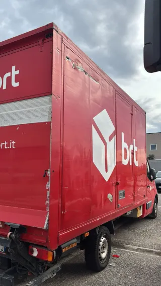 FURGONE MOVANO CON SPONDA IDRAULICA