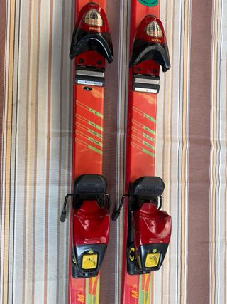 Due sci e due bacchette