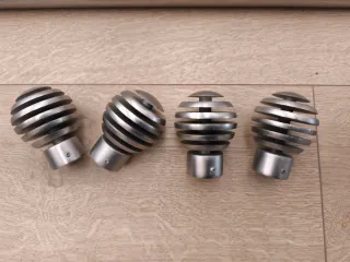 Barras, topes y anclajes cortina acero cepillado