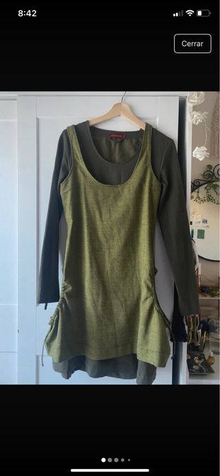 Vestido verde con cordones laterales