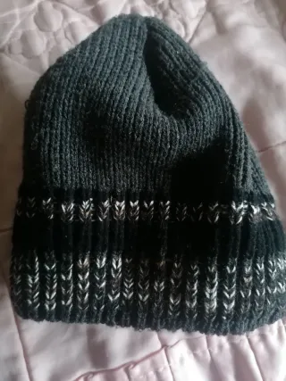 Gorro de lana tejido