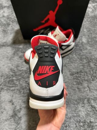 Jordan 4 Fire Red