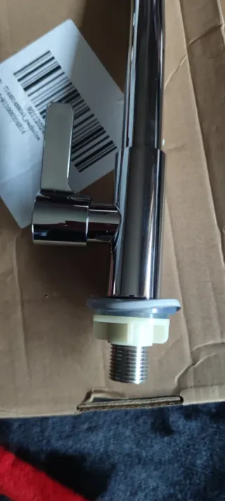 Grifo de cocina metálico