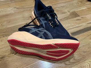 Asics Novablast 5 COMO NUEVAS