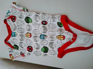 Lote 5 Bodys Bebé Superhéroes