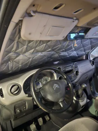 Mueble Camper + Colchón a medida + Aislantes