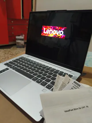 Lenovo Ideapad Slim 5 Gen 9 Snapdragon X Plus