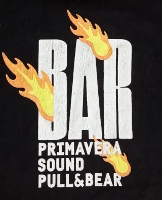 Camiseta Pull&Bear BAR Primavera Sound.