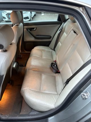 Audi A4 1.8T único dueño