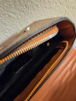 Bolso Guess Beige y Marrón